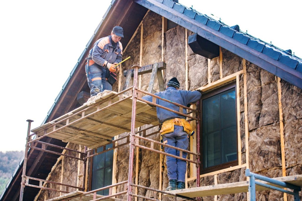 Maison : Les avantages de la laine de bois comme isolant