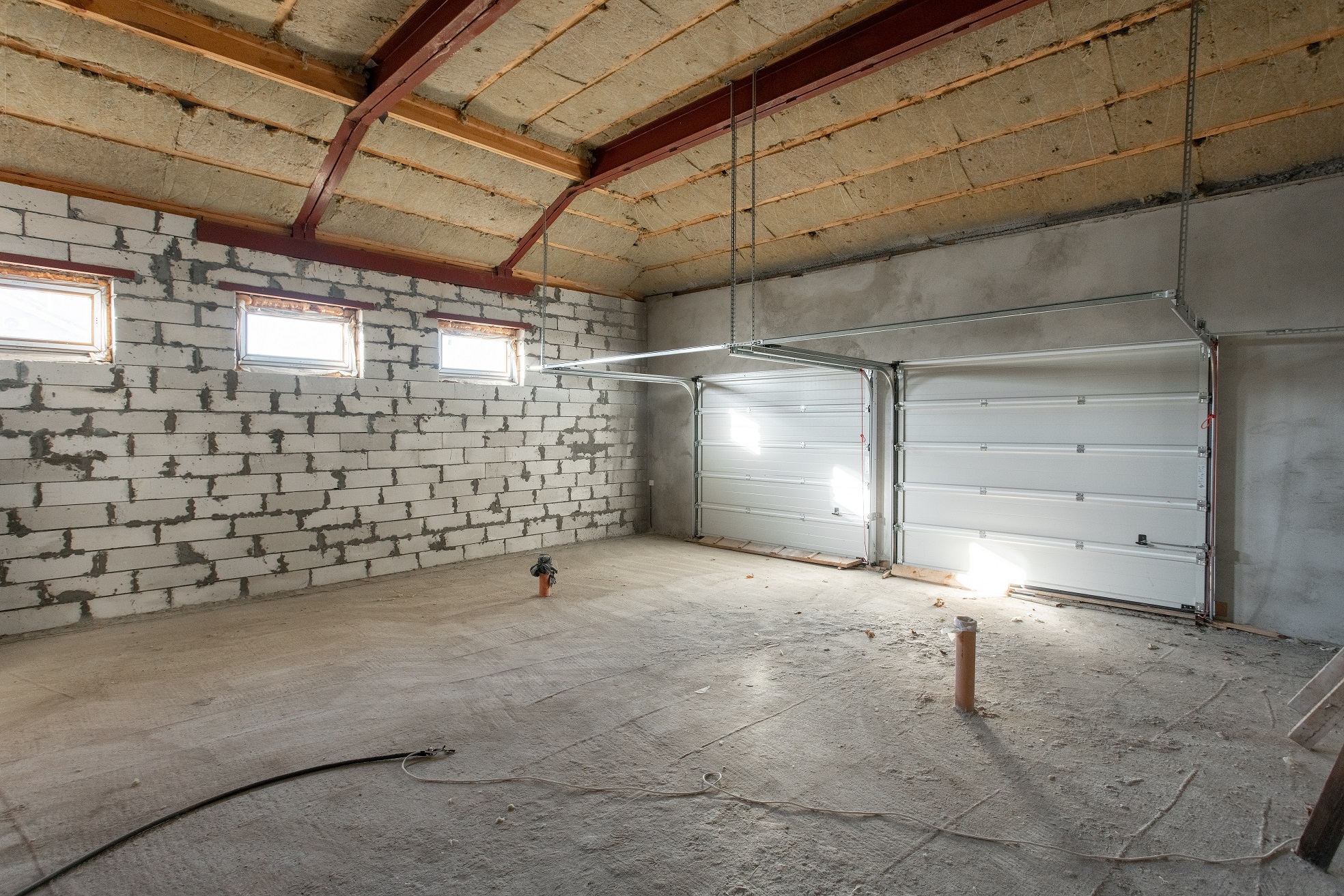 Isolation porte garage: avantages, matériaux, prix